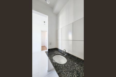 Apartamento à venda com 45m², 2 quartos e sem vaga Apartamento à venda com 45m², 2 quartos e sem vagaBanheiro