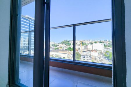 Varanda  de apartamento à venda com 2 quartos, 45m² em Santo Cristo, Rio de Janeiro