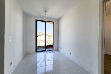 Sala  de apartamento à venda com 2 quartos, 45m² em Santo Cristo, Rio de Janeiro