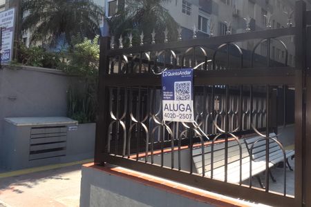 Studio para alugar com 45m², 1 quarto e 1 vagaFachada | Adesivo/Placa Quintoandar instalado 