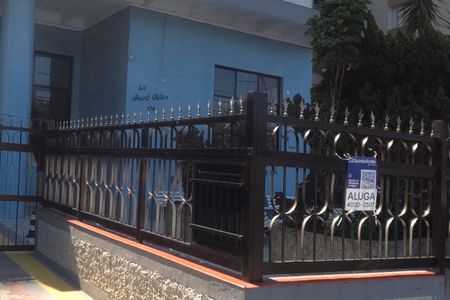 Studio para alugar com 45m², 1 quarto e 1 vagaFachada | Adesivo/Placa Quintoandar instalado 