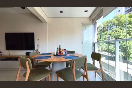 Apartamento à venda com 89m², 2 quartos e 2 vagasVaranda da Sala
