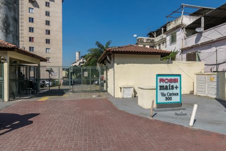 Apartamento para alugar com 65m², 2 quartos e 1 vagaFachada do Condomínio