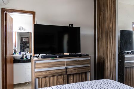 Apartamento para alugar com 130m², 2 quartos e 1 vagaSuíte