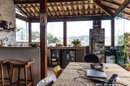 Apartamento para alugar com 130m², 2 quartos e 1 vagaCobertura