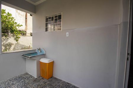 Casa para alugar com 105m², 2 quartos e 8 vagas Casa para alugar com 105m², 2 quartos e 8 vagasÁrea de Serviço