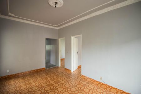 Sala de casa para alugar com 2 quartos, 105m² em Vila Iara, São Gonçalo