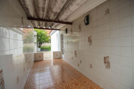 Casa para alugar com 105m², 2 quartos e 8 vagas Casa para alugar com 105m², 2 quartos e 8 vagasVaranda