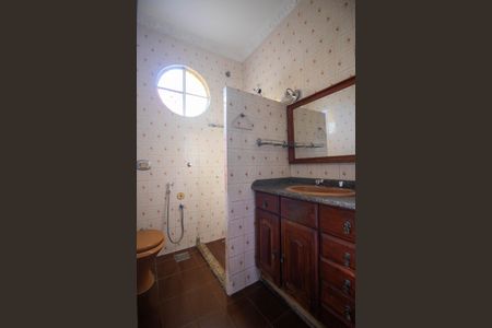 Casa para alugar com 105m², 2 quartos e 8 vagas Casa para alugar com 105m², 2 quartos e 8 vagasBanheiro