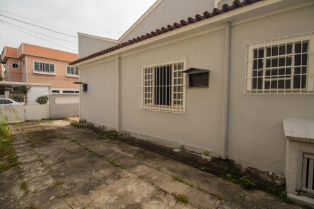 Casa para alugar com 105m², 2 quartos e 8 vagas Casa para alugar com 105m², 2 quartos e 8 vagasGaragem