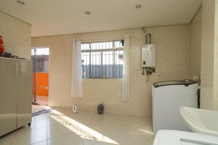 Casa à venda com 350m², 4 quartos e 3 vagas Casa à venda com 350m², 4 quartos e 3 vagasÁrea de serviço