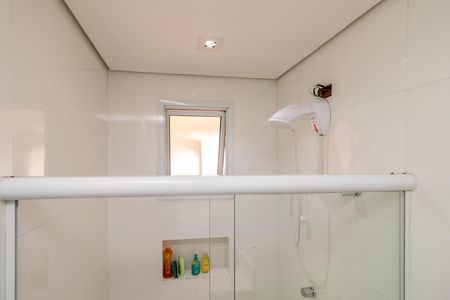 Casa à venda com 350m², 4 quartos e 3 vagas Casa à venda com 350m², 4 quartos e 3 vagasBanheiro social