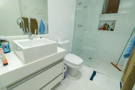 Casa à venda com 350m², 4 quartos e 3 vagas Casa à venda com 350m², 4 quartos e 3 vagasCasa 2 - Banheiro social