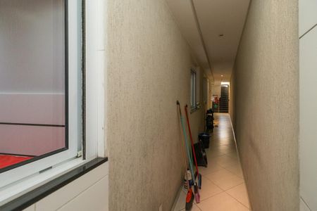 Casa à venda com 350m², 4 quartos e 3 vagas Casa à venda com 350m², 4 quartos e 3 vagasCorredor