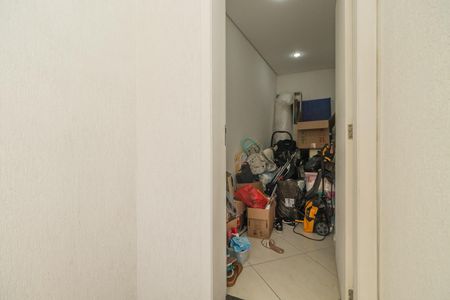Casa à venda com 350m², 4 quartos e 3 vagas Casa à venda com 350m², 4 quartos e 3 vagasQuarto de serviço