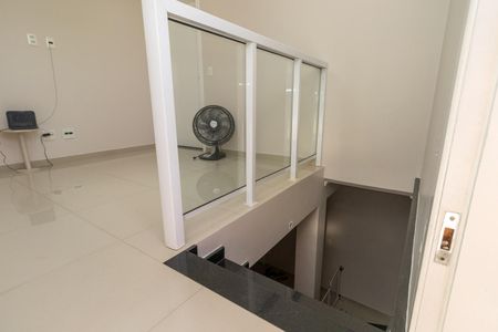 Casa à venda com 350m², 4 quartos e 3 vagas Casa à venda com 350m², 4 quartos e 3 vagasCobertura