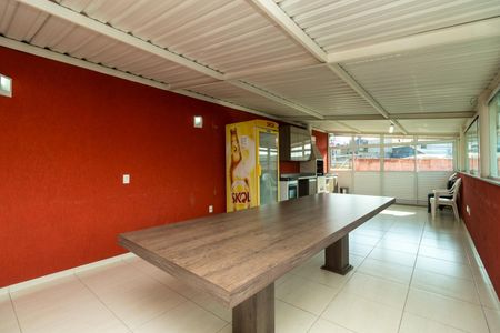 Casa à venda com 350m², 4 quartos e 3 vagas Casa à venda com 350m², 4 quartos e 3 vagasCobertura