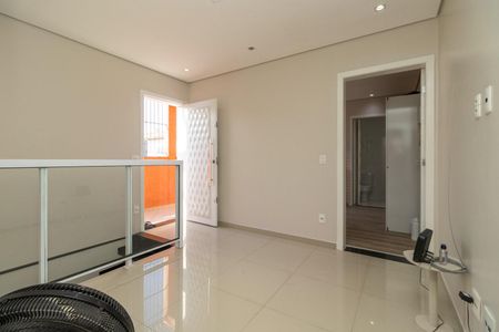 Casa à venda com 350m², 4 quartos e 3 vagas Casa à venda com 350m², 4 quartos e 3 vagasCobertura