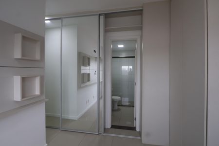 Apartamento à venda com 62m², 2 quartos e 2 vagasBanheiro da Suíte