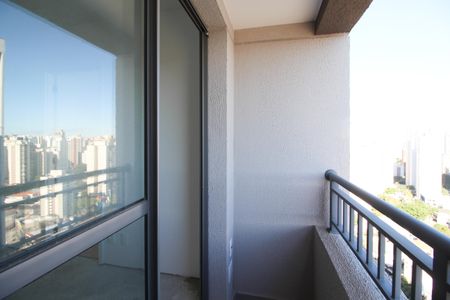 Varanda de apartamento à venda com 1 quarto, 24m² em Vila Nova Conceição, São Paulo