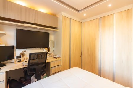 Apartamento à venda com 57m², 2 quartos e 1 vagaQuarto 2