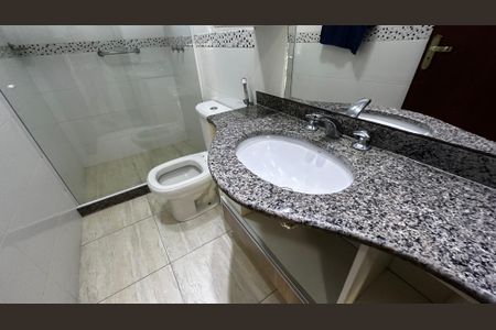 Casa de condomínio à venda com 320m², 5 quartos e 4 vagasBanheiro