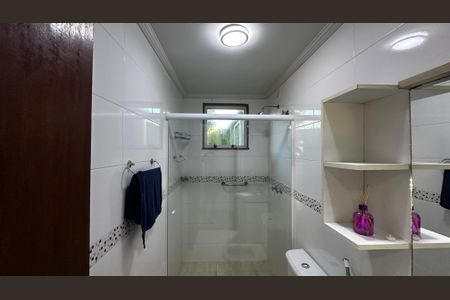 Casa de condomínio à venda com 320m², 5 quartos e 4 vagasBanheiro