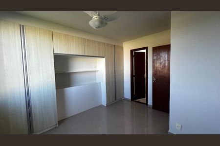 Casa de condomínio à venda com 320m², 5 quartos e 4 vagasSuíte 2
