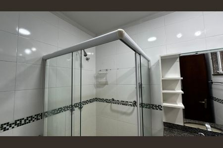 Casa de condomínio à venda com 320m², 5 quartos e 4 vagasBanheiro da Suíte 3