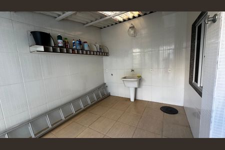 Casa de condomínio à venda com 320m², 5 quartos e 4 vagasÁrea de Serviço