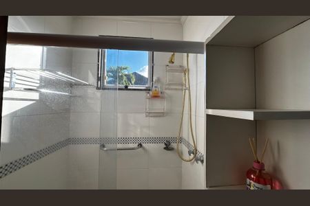 Casa de condomínio à venda com 320m², 5 quartos e 4 vagasBanheiro da Suíte 2