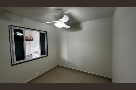 Casa de condomínio à venda com 320m², 5 quartos e 4 vagasQuarto de Serviço