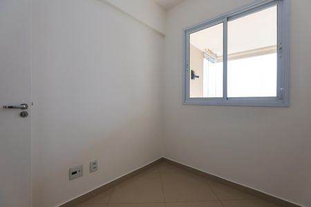 Apartamento à venda com 72m², 3 quartos e 2 vagasQuarto 3