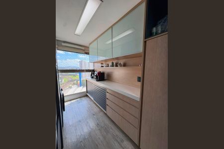 Apartamento à venda com 70m², 2 quartos e 2 vagas Apartamento à venda com 70m², 2 quartos e 2 vagasÁrea de serviço