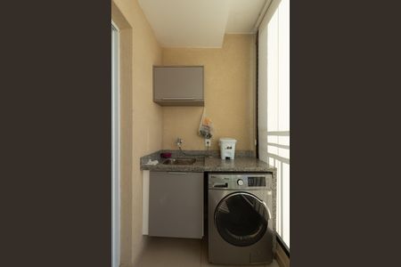 Apartamento para alugar com 40m², 1 quarto e 1 vagaÁrea de serviço / Varanda 