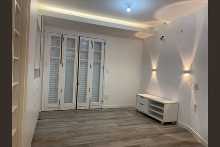 Apartamento para alugar com 200m², 3 quartos e sem vagaQuarto