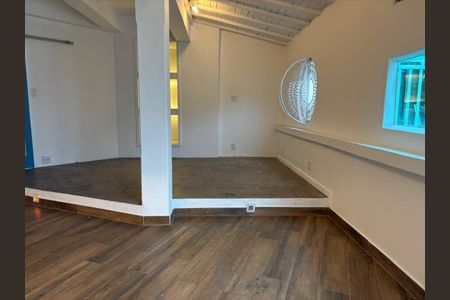 Apartamento para alugar com 200m², 3 quartos e sem vagaSala