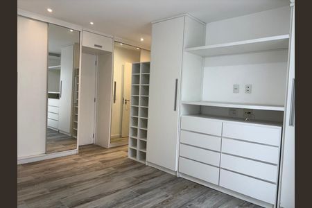 Apartamento para alugar com 200m², 3 quartos e sem vagaQuarto