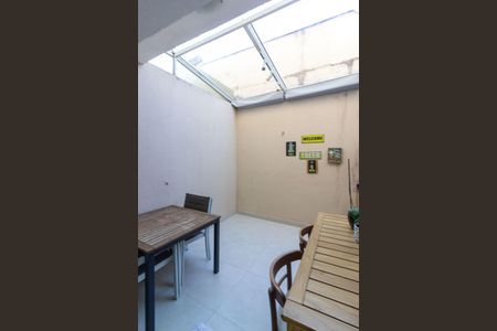 Casa à venda com 109m², 3 quartos e 2 vagasÁrea de Serviço