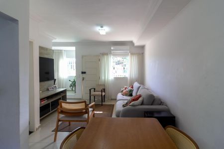 Sala de casa à venda com 3 quartos, 109m² em Cidade Ademar, São Paulo