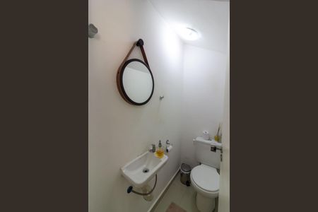 Casa à venda com 109m², 3 quartos e 2 vagasLavabo