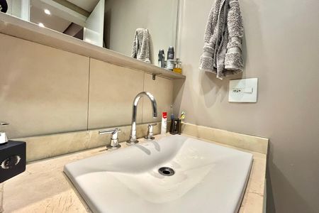 Apartamento à venda com 121m², 3 quartos e 2 vagasBanheiro da Suíte 1