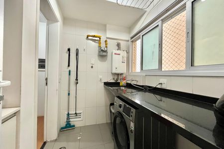 Apartamento à venda com 121m², 3 quartos e 2 vagasÁrea de Serviço
