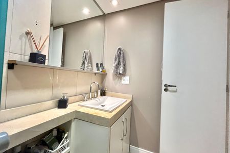 Apartamento à venda com 121m², 3 quartos e 2 vagasBanheiro da Suíte 1