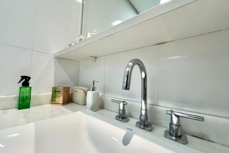 Apartamento à venda com 121m², 3 quartos e 2 vagasBanheiro da Suíte 2