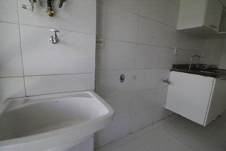 Apartamento à venda com 74m², 3 quartos e 1 vagaÁrea de Serviço
