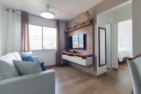 Sala de apartamento para alugar com 2 quartos, 72m² em Jardim Maria Estela, São Paulo