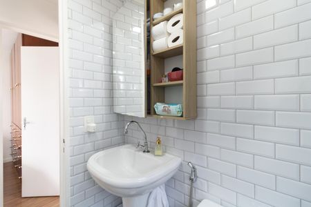 Apartamento para alugar com 72m², 2 quartos e 1 vagaBanheiro 