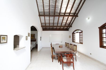 Casa à venda com 370m², 4 quartos e 4 vagasSala de Jantar segundo andar