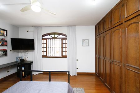 Casa à venda com 370m², 4 quartos e 4 vagasQuarto 3